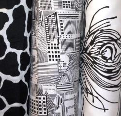 Click for New Black/White Duralee Fabrics In Stock from Suburban Home Fabric - Black & White Prints and Wovens page